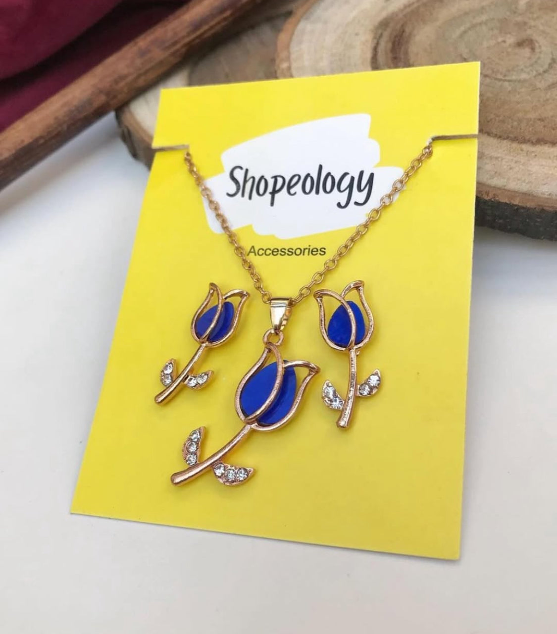 Minimal necklace earring set