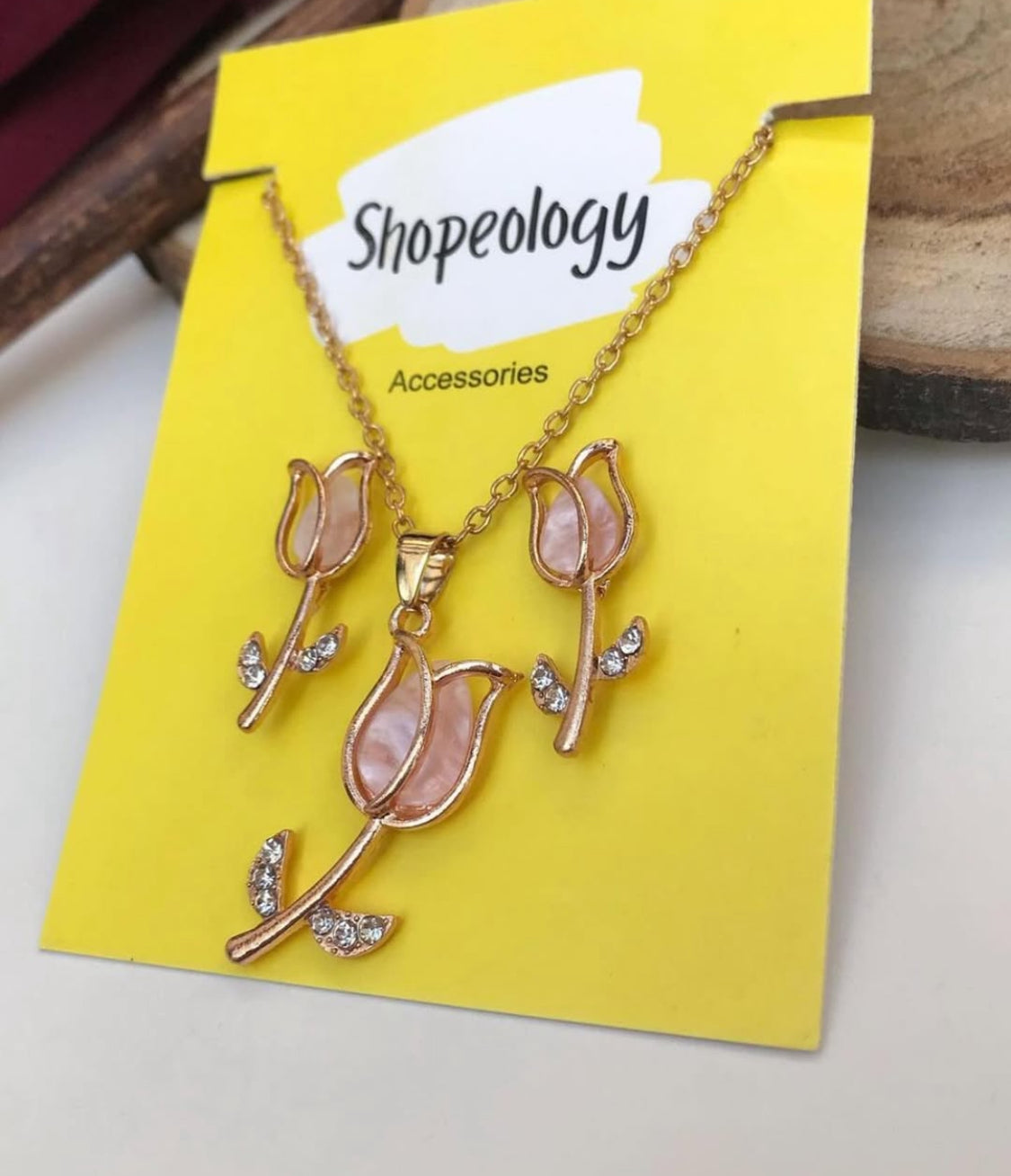 Minimal necklace earring set