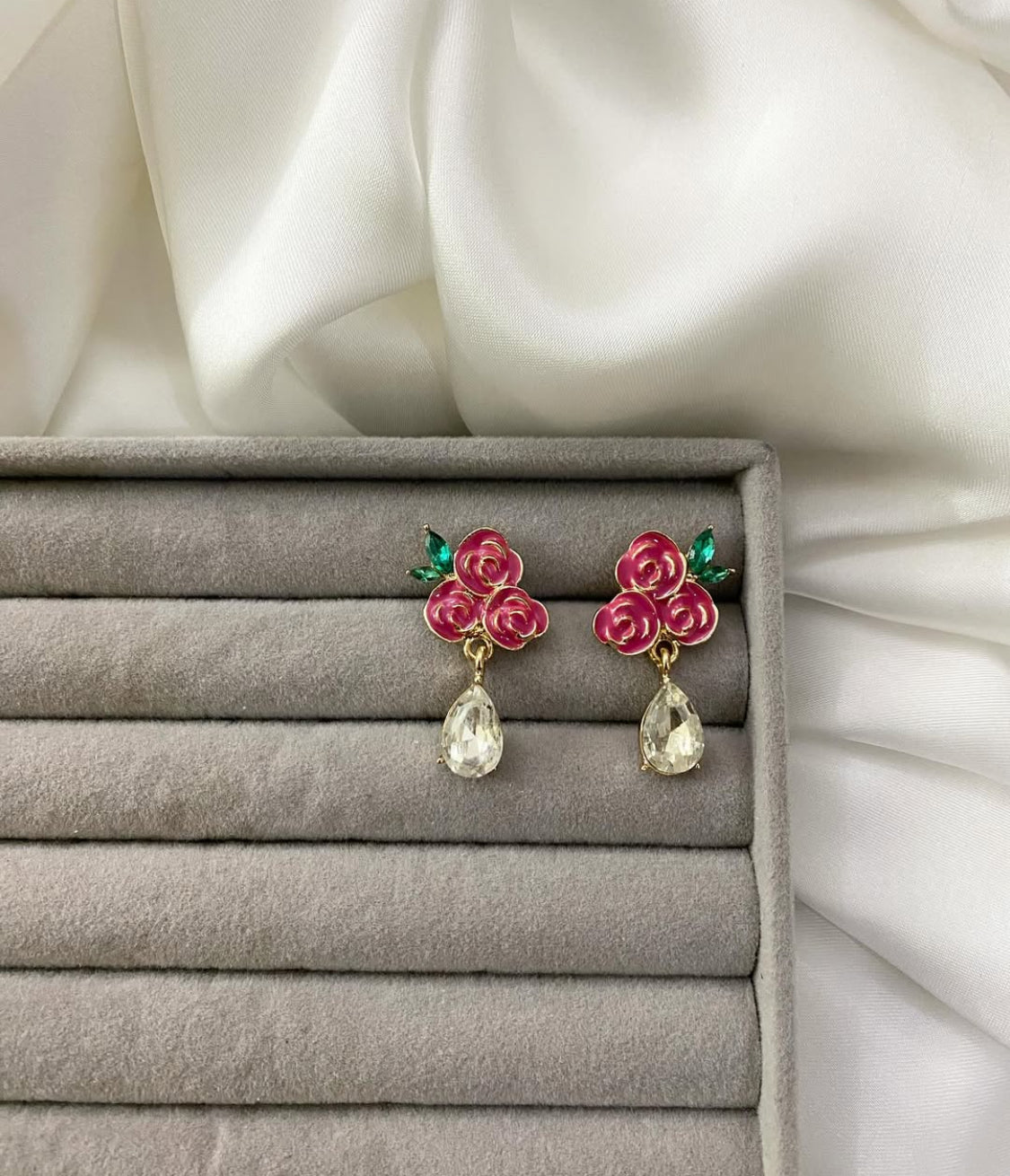 Minimal floral studs