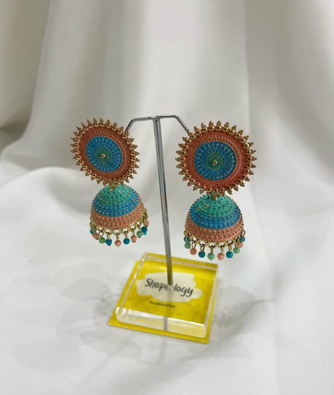 Aarez Indian Jhumka