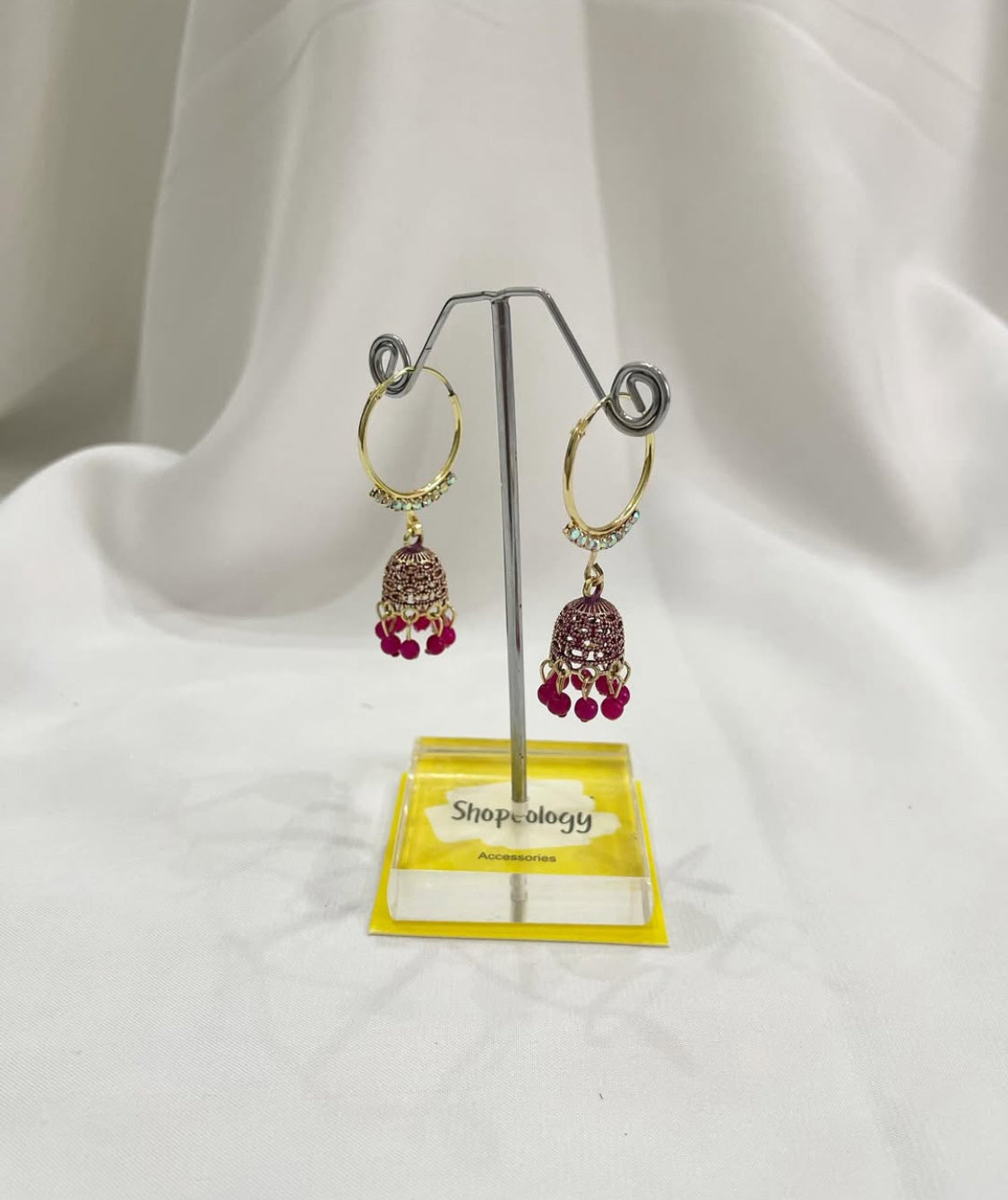 Minimal Jhumki