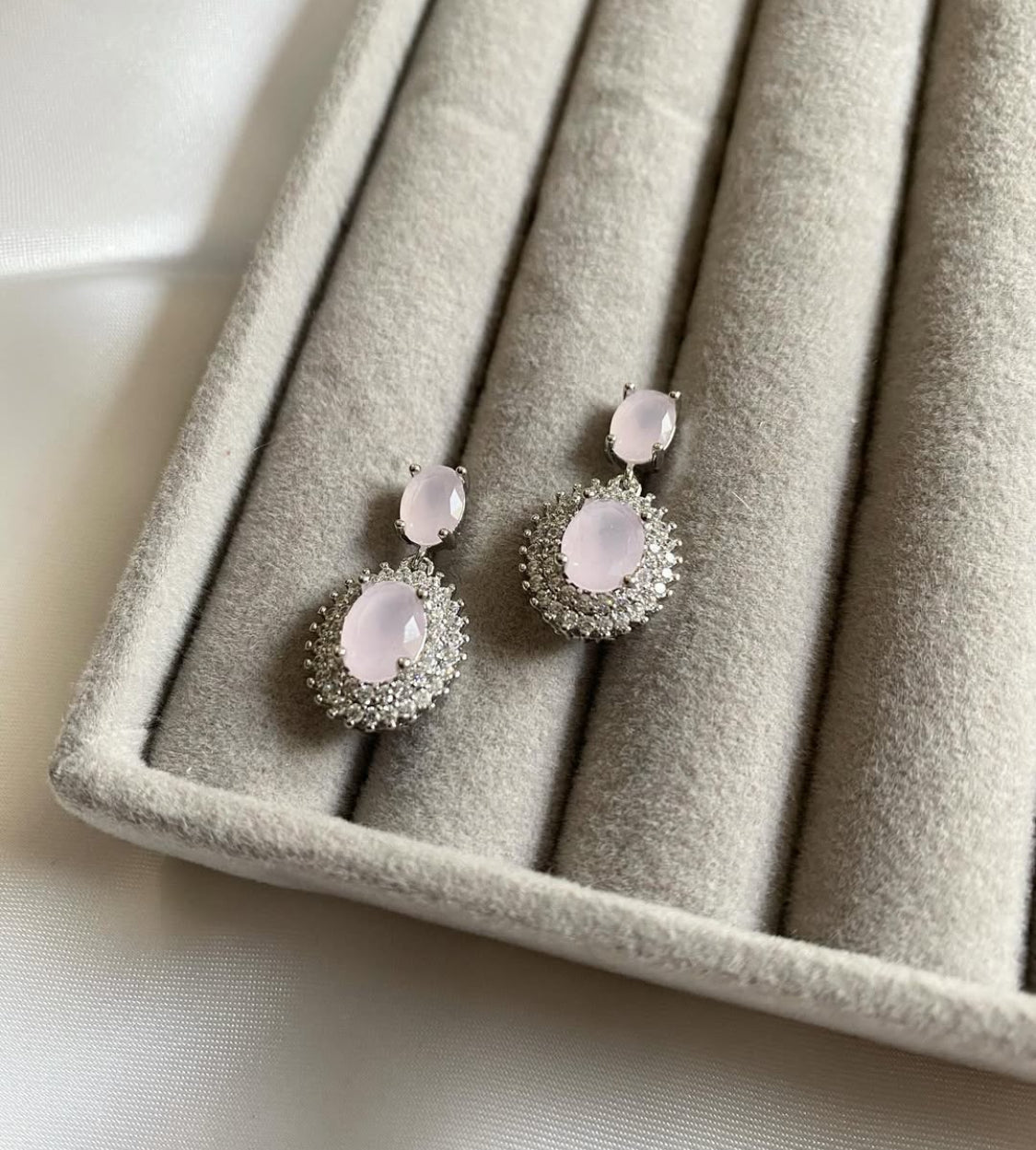 Alyna minimal earring