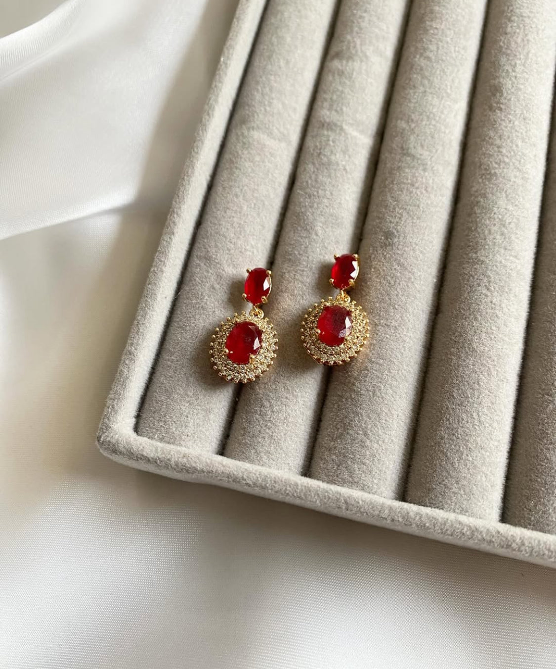 Alyna minimal earring