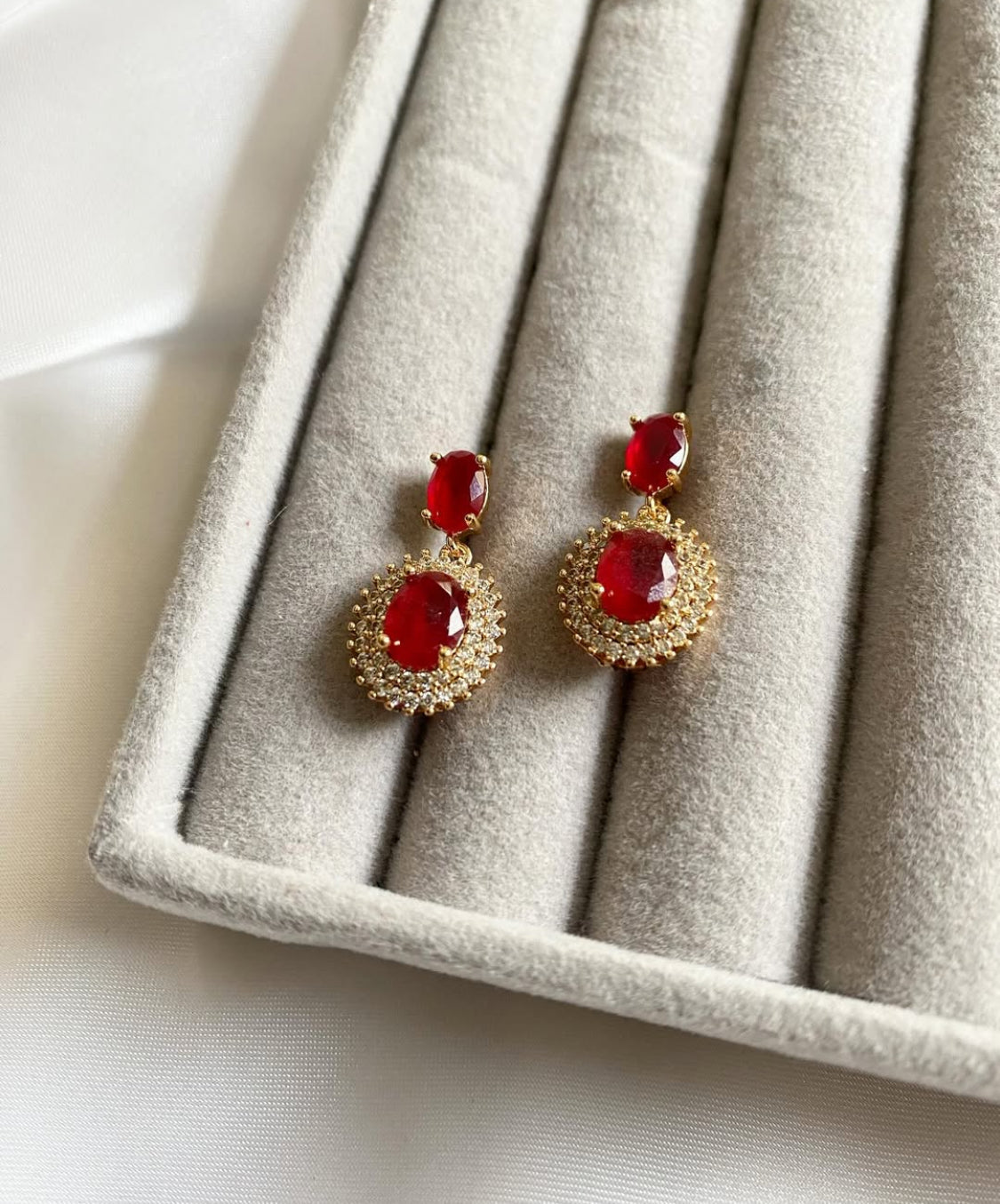 Alyna minimal earring