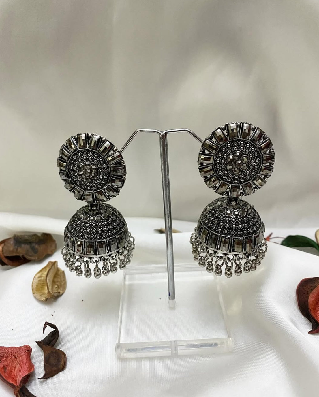 Zuric Elegant Earrings