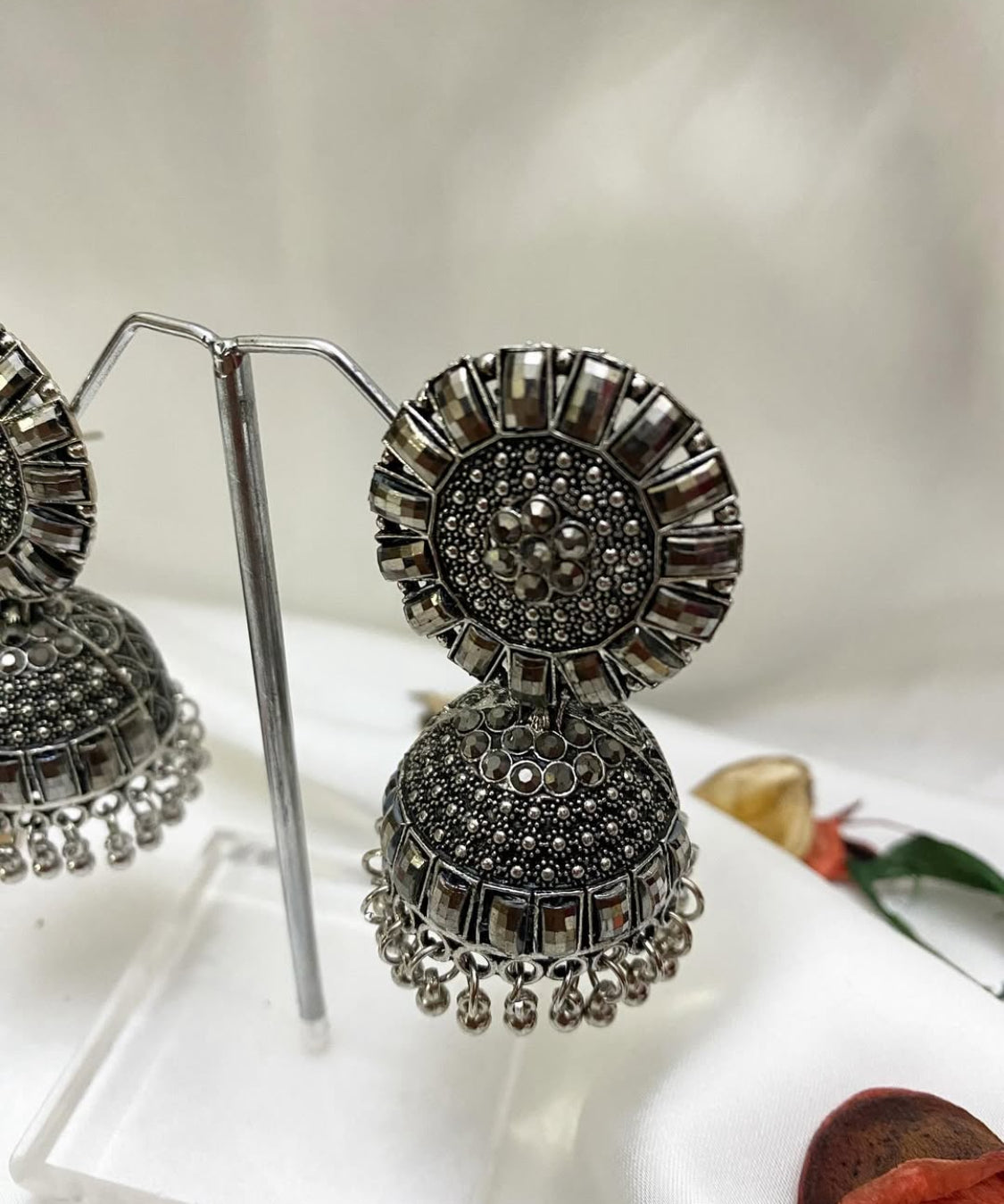 Zuric Elegant Earrings