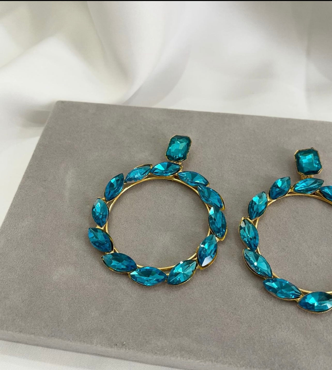 Exquisite Crystal Hoops - Shopeology